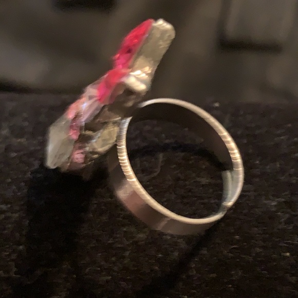 Ring - Picture 3 of 3